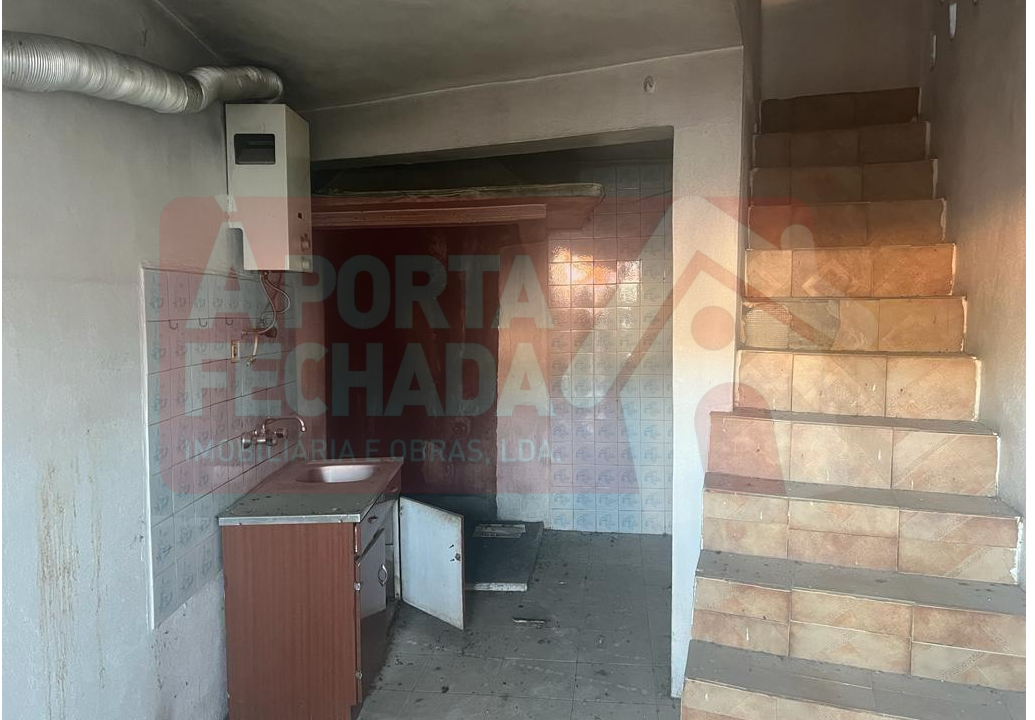 Captura de ecrã 2025-04-08 174512